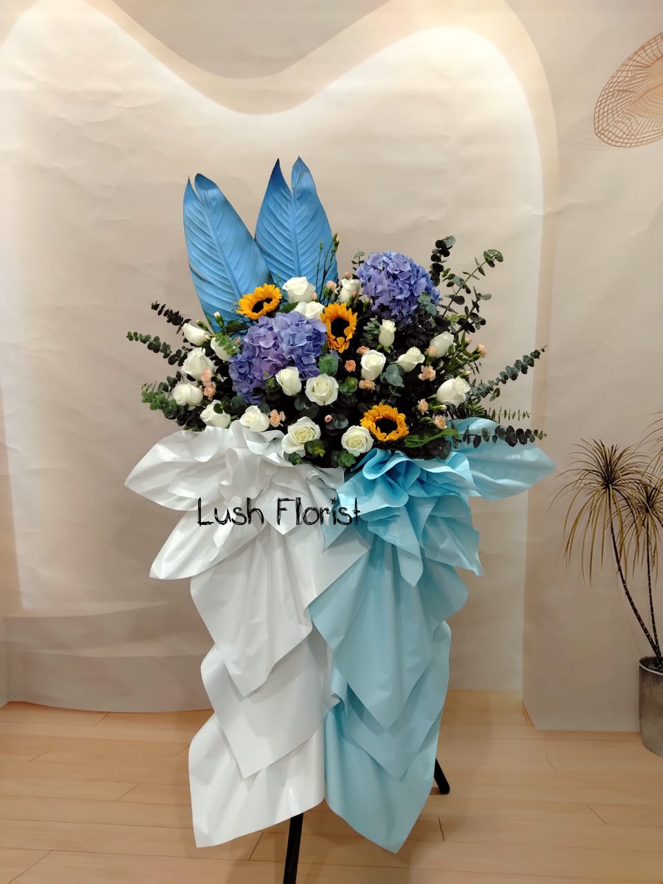 WhatsApp Image 2026-10-22 at 2.40.55 PM Modern FlowerStand 3160 - Image 1